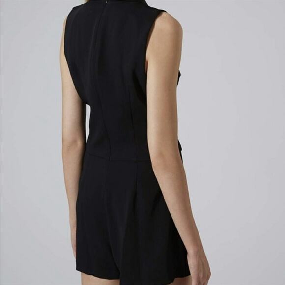 TOPSHOP Black Surplice Wrap Front Shawl Collar Sleeveless Skort Romper Size 8 - Picture 2 of 7